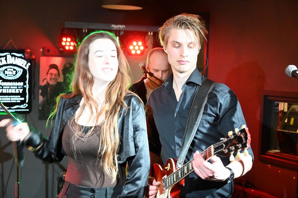 ../Images/10 jaar Ro's Barbershop 136.jpg